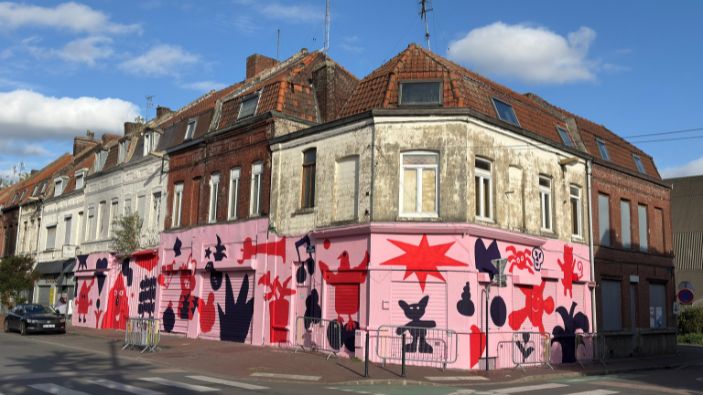 5 façades de la rue de l’alma soulignées d’un même trait crédit photo@felix&kylab